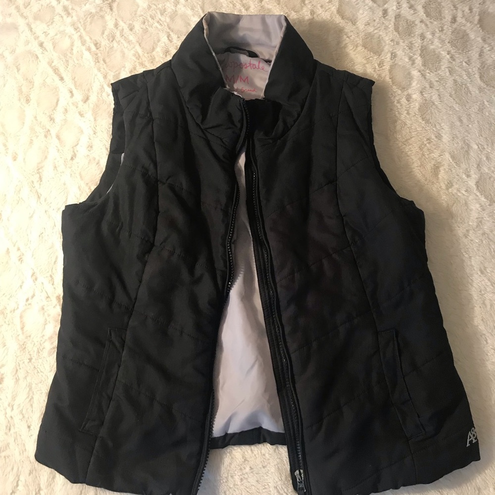 Aéropostale Medium Black Vest